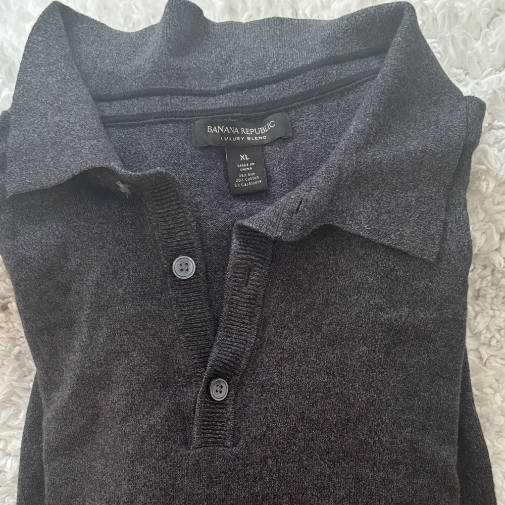Banana Republic Men's Dark Gray long sleeve